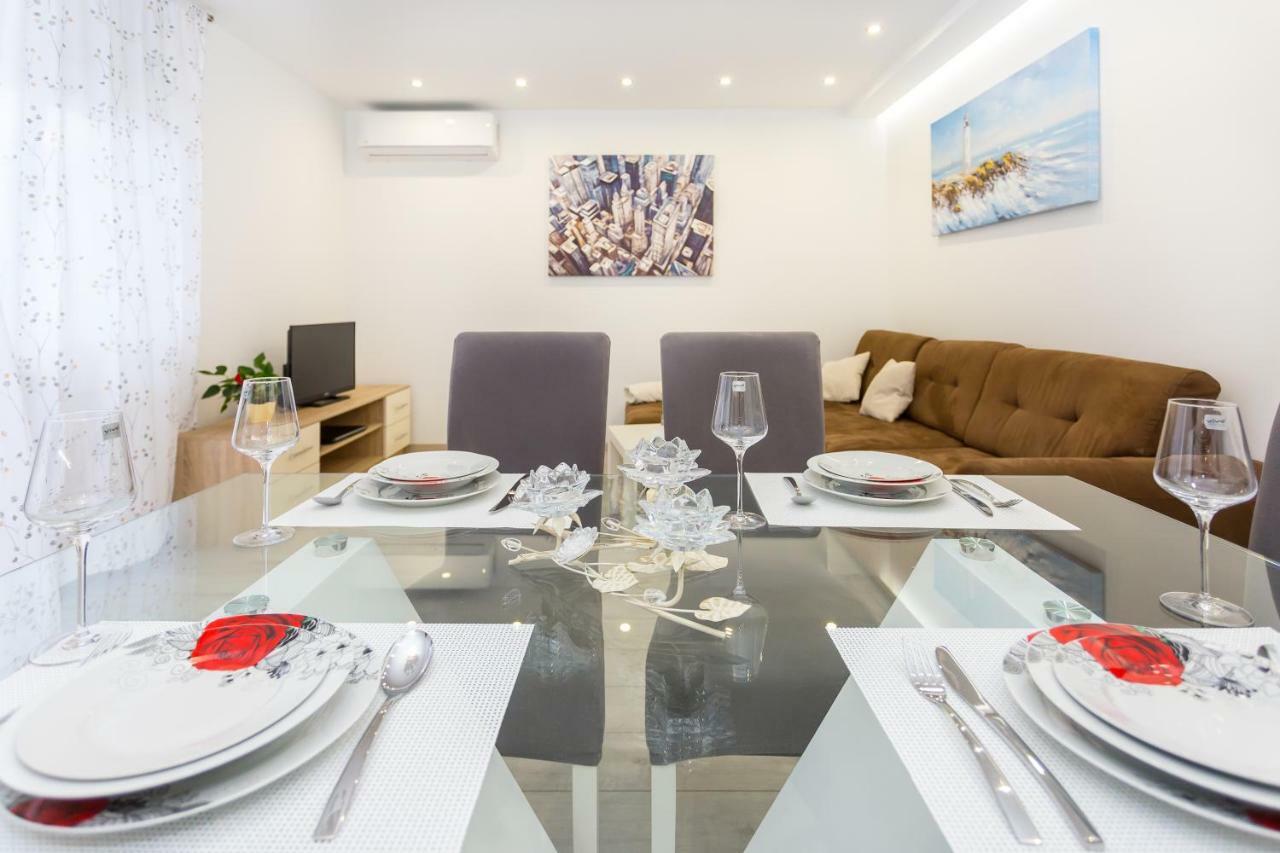 Urban Luxury Suites Juricevic Duce Exterior photo