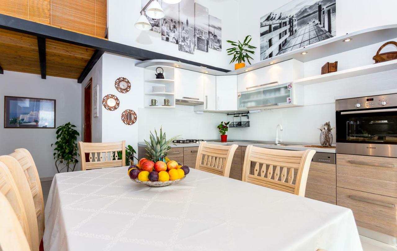 Urban Luxury Suites Juricevic Duce Exterior photo