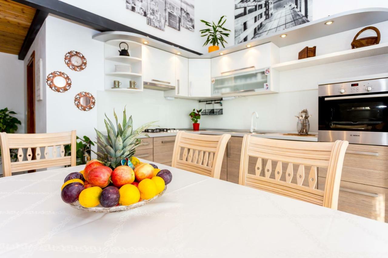 Urban Luxury Suites Juricevic Duce Exterior photo