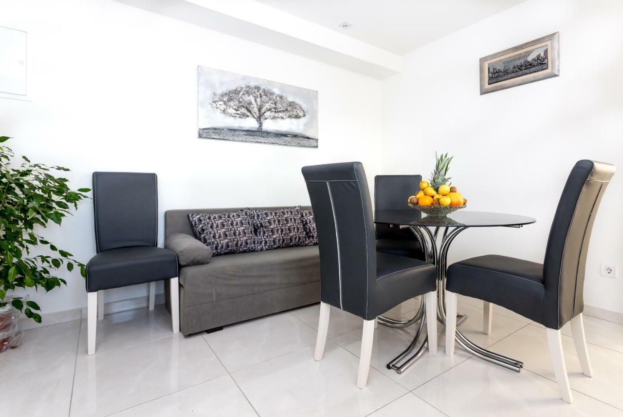 Urban Luxury Suites Juricevic Duce Exterior photo